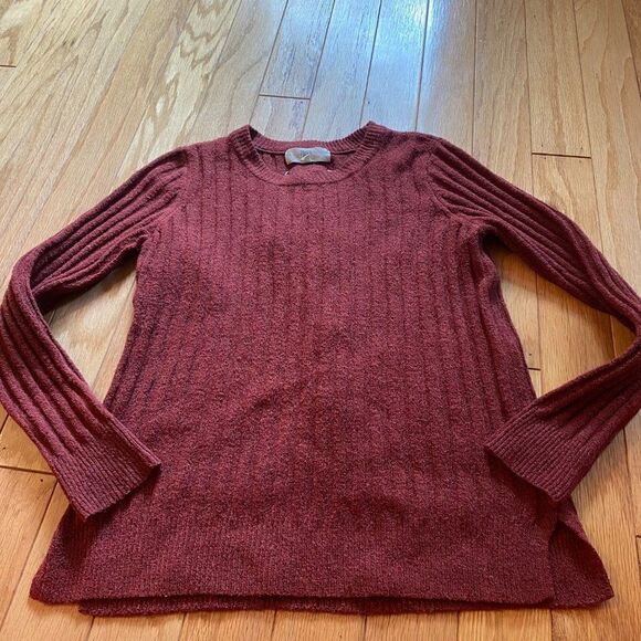NWOT Pinque women's maroon pullover sweater with criss cross back size small - Picture 1 of 8